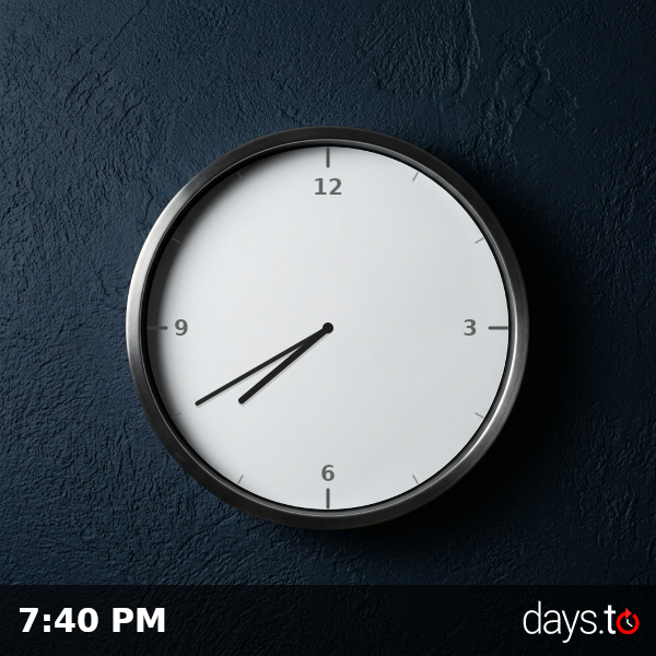 Clock showing 7:40 PM